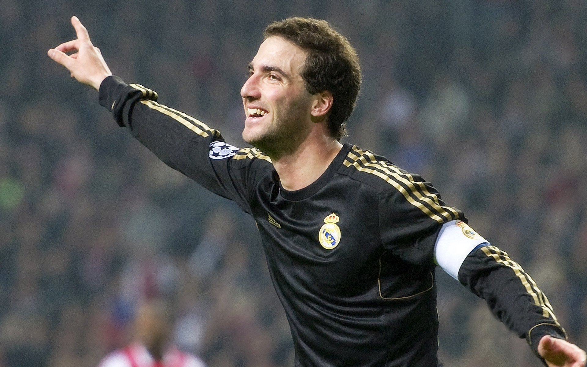 电子竞技与足球结合新潮流逐步形成，浅谈电子竞技